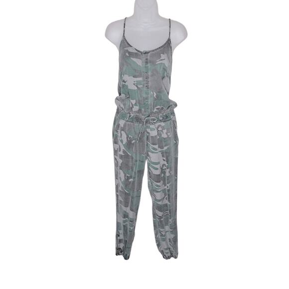 PAM & GELA Green Camo Sleeveless Tie Waist Tank Top Jumpsuit Pockets Women’s - Picture 2 of 15